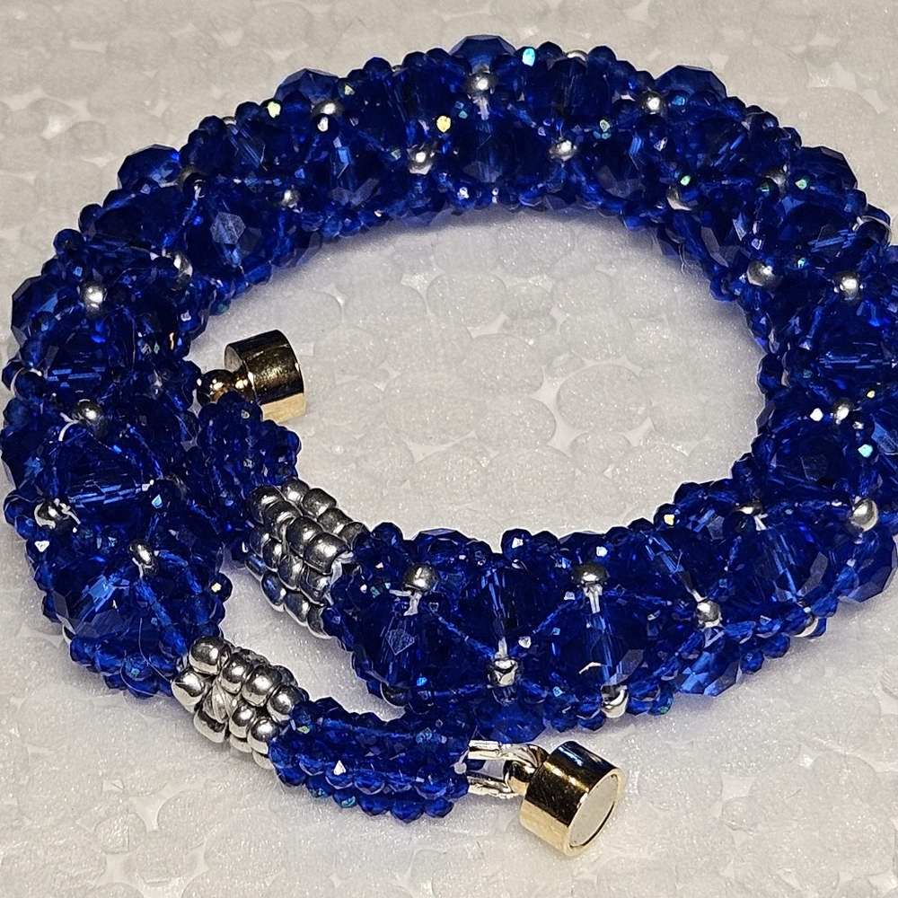 Cobalt Blue Bead Bracelet Magnetic Clasp 8 1/2" New Netted Bangle / Dona…
